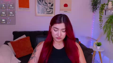 Snapshot of violettcastel chatting on 05/05/26, 10:51 Violett Castel online show from 05/05/26, 10:51