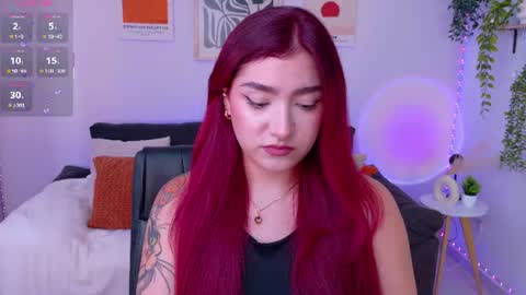 Violett Castel online show from 06/17/26, 08:21