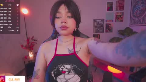 JULIE UWU online show from 04/29/26, 10:41