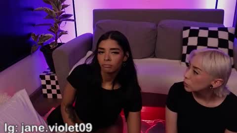 Violet online show from 12/02/25, 12:27