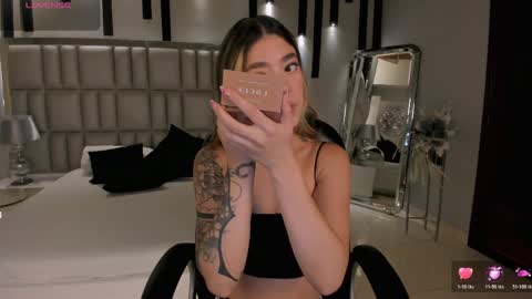 Violett  online show from 03/27/26, 11:21