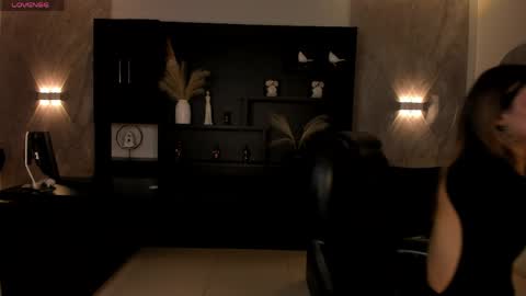 Violett  online show from 03/29/26, 05:24