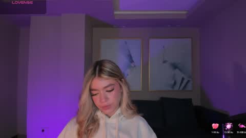 Violett  online show from 05/19/26, 09:04