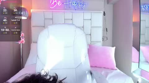 VioletthaRous online show from 10/18/25, 11:05