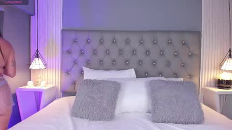 VioletthaRous online show from 02/18/26, 10:50