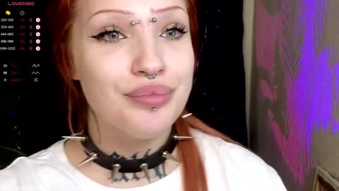 Snapshot of violetvio1ator chatting on 01/03/25, 11:12 Dommy mommy online show from 01/03/25, 11:12