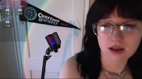 Violet Winter  indie sleaze goth girl next door online show from 03/01/25, 03:38