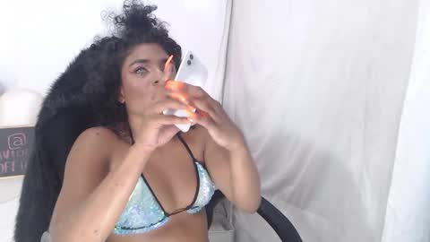 violetxia_ online show from 02/05/26, 04:06