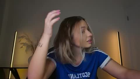 Violla online show from 11/24/25, 08:25