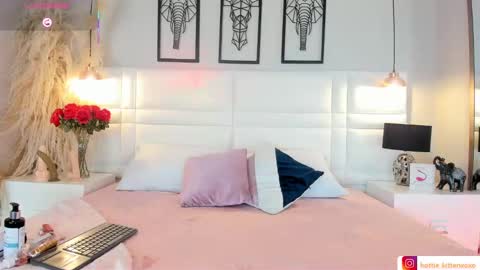 VIOLLET online show from 10/20/25, 08:31