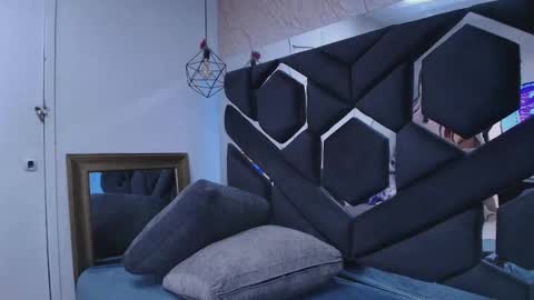 Violetta online show from 12/01/25, 07:19