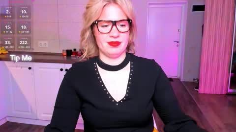  VelvettTime  online show from 10/08/25, 08:23