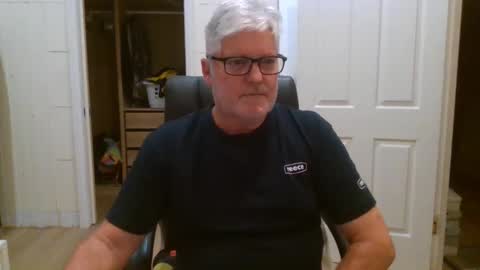 Snapshot of viper654321 chatting on 05/13/26, 08:01 viper654321 online show from 05/13/26, 08:01