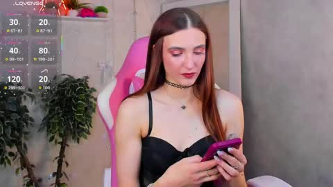Snapshot of virdjinia_green chatting on 05/13/26, 09:39 Virdjinia online show from 05/13/26, 09:39