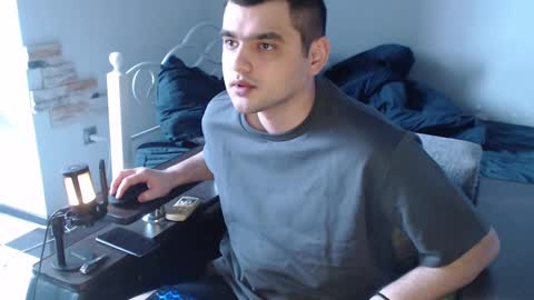 Snapshot of virgil____ chatting on 02/27/25, 08:06 virgil____ online show from 02/27/25, 08:06