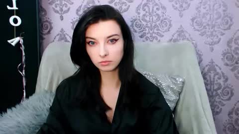 VirginLuna online show from 11/23/25, 08:30