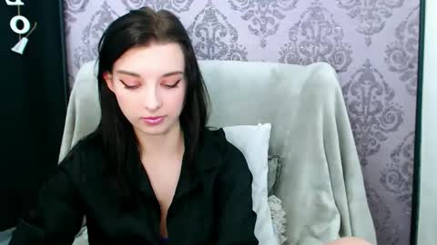 VirginLuna online show from 01/12/26, 08:36