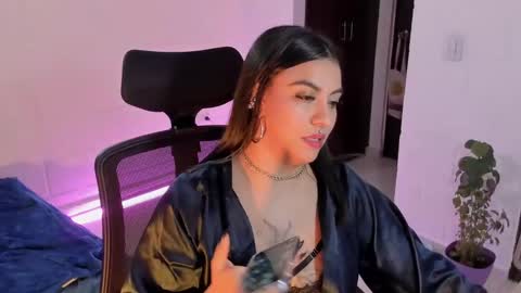 Lu online show from 01/08/25, 12:06