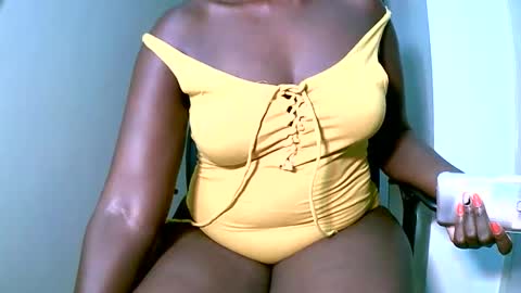 Snapshot of virtual_wifey chatting on 03/10/25, 04:57 Your Virtual Wife online show from 03/10/25, 04:57