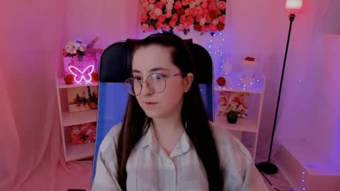 your love online show from 09/17/25, 04:36