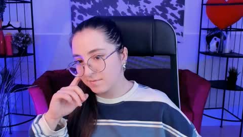 your love online show from 09/25/25, 04:38