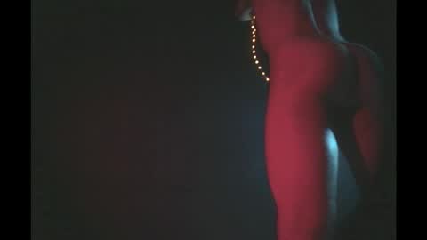 Visuals Lonely online show from 10/09/25, 01:47