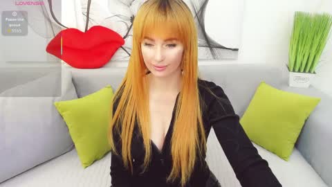 Snapshot of vita_flowen chatting on 04/07/26, 05:19 Vita online show from 04/07/26, 05:19