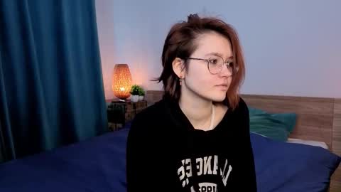 Lisa online show from 03/19/26, 09:13