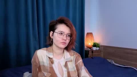 Lisa online show from 03/25/26, 08:31
