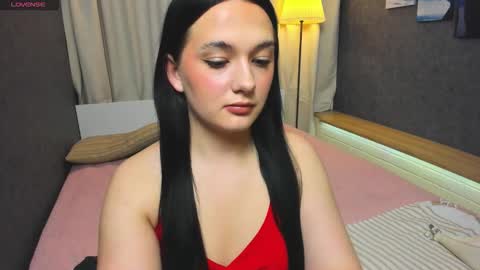 Snapshot of vitajoy_ chatting on 12/01/25, 04:12 Vita online show from 12/01/25, 04:12