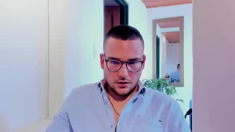 Vito Ferrer online show from 03/04/25, 03:15