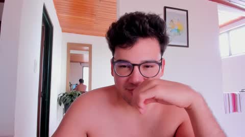 Vito Ferrer online show from 09/10/25, 05:57