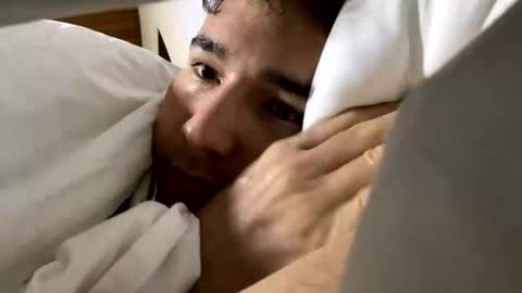 Vito Ferrer online show from 10/11/25, 10:03