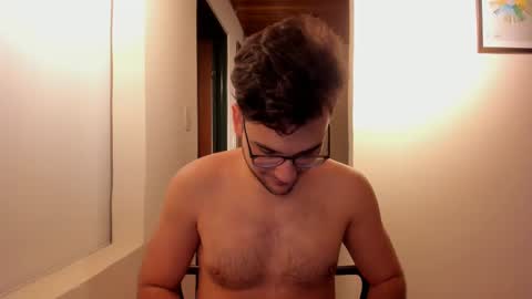 Vito Ferrer online show from 10/17/25, 03:53