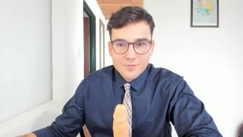 Vito Ferrer online show from 10/21/25, 05:24