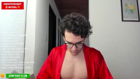 Snapshot of vito_ferrero chatting on 04/30/26, 10:54 Vito Ferrer online show from 04/30/26, 10:54