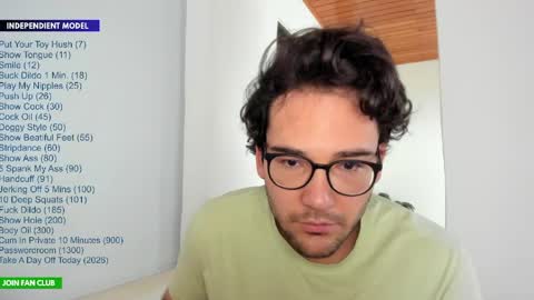 Snapshot of vito_ferrero chatting on 05/31/26, 12:12 Vito Ferrer online show from 05/31/26, 12:12