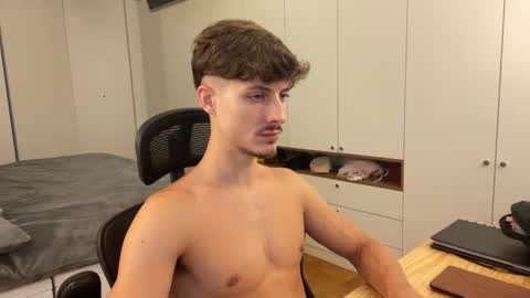 vitoraugustoxxx online show from 02/04/26, 05:30