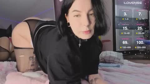 Vivi   online show from 02/05/26, 05:45