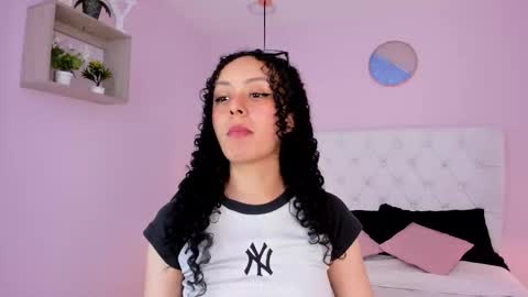 Vivi online show from 11/20/25, 04:12