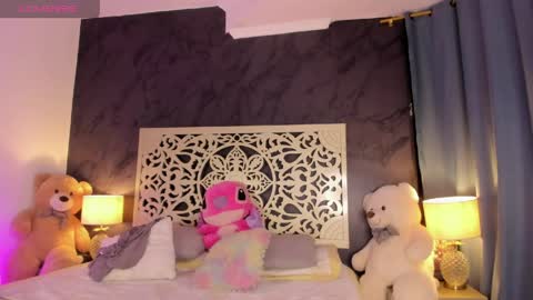 Snapshot of vivi_prinncess chatting on 05/16/26, 11:36 Viviana online show from 05/16/26, 11:36