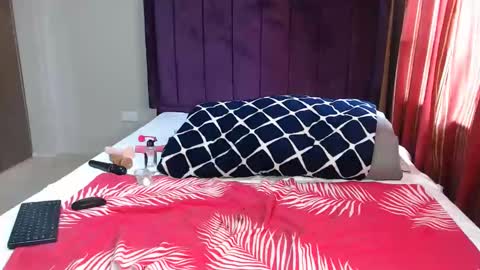 vivi_reeves online show from 03/05/26, 12:12