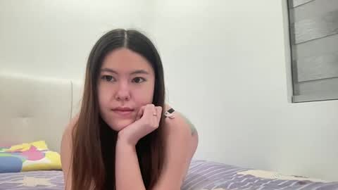 Snapshot of vivian7890 chatting on 11/16/25, 02:06 vivi online show from 11/16/25, 02:06