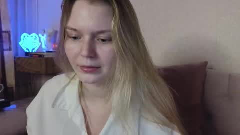 vivian_alison online show from 03/20/26, 06:57