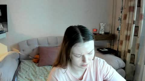 vivian_alison online show from 04/26/26, 03:32