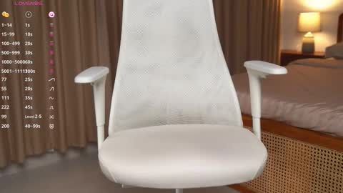 Vivian online show from 02/14/25, 11:10