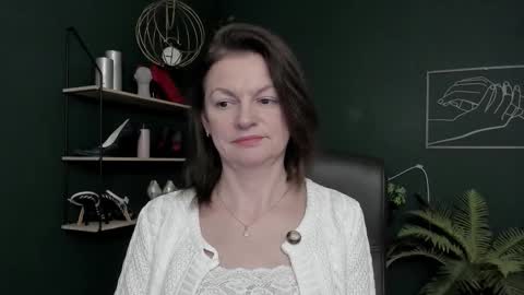 Vivian online show from 02/13/26, 07:04