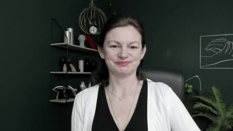 Vivian online show from 04/21/26, 06:09