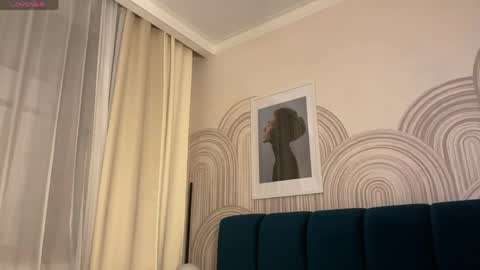 Vivian Evans online show from 03/24/26, 12:59