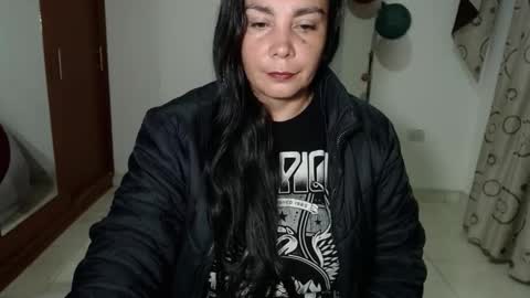 vivian_milf_paint online show from 10/30/25, 03:08